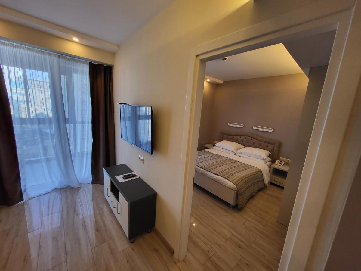 Seaside Apartments Batoumi Extérieur photo