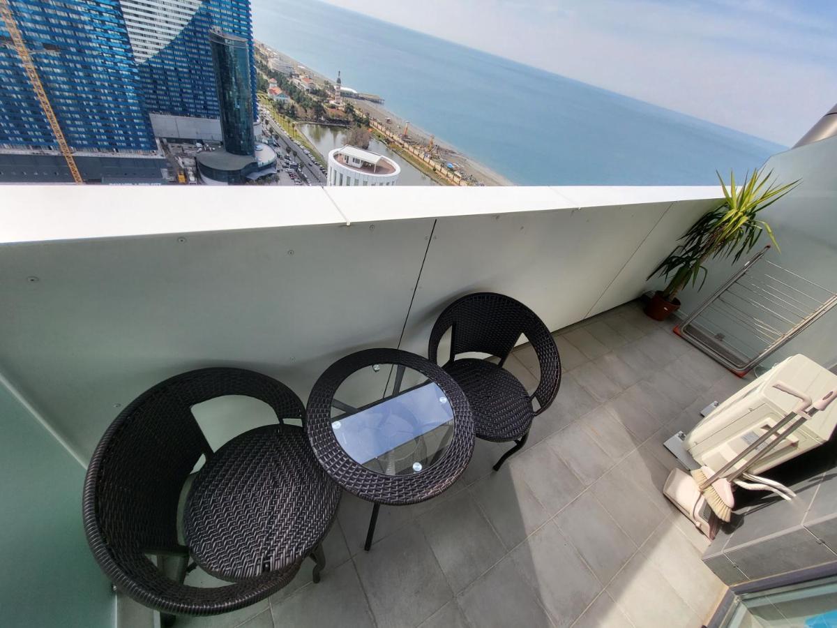 Seaside Apartments Batoumi Extérieur photo